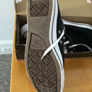 Men’s Converse Sneakers